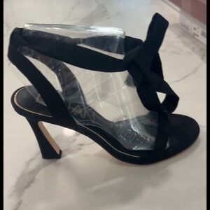DELTAN Makenna Black Open Round‎ Toe Lace Ip Ankle Strap. Size 8.5M